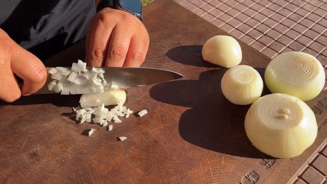 Сербский Люля-кебаб - ПЛЕСКАВИЦА. Мощная котлета на Гриле! смотреть онлайн