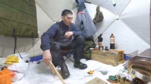 ОДИН НА ЛЬДУ  Шикарная рыбалка с домашним комфортом  ЧАСТЬ 2