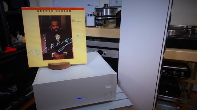 Six To Four - George Benson [VPI Avenger Reference • Phasemation PP-200 • Ypsilon VPS-100 • AN-S2]