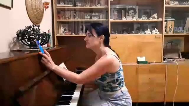 Anush The Blogger в прямом эфире