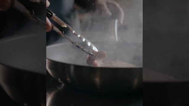 Рамп стейк из мраморной говядины от "Мираторг" смотреть онлайн