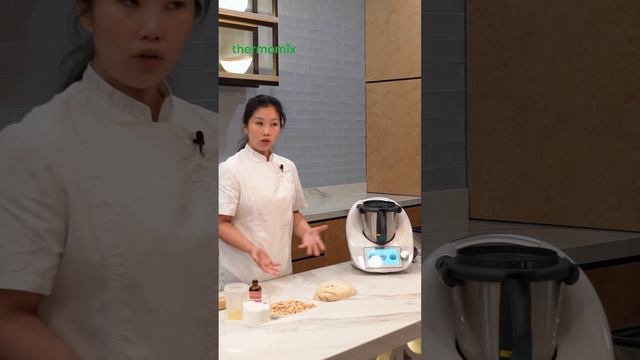 Christmas Stollen with MasterChef Sharlene Tan | Thermomix® Singapore смотреть онлайн