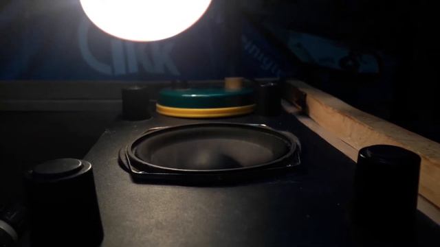 Flip 5 running on thomson subwoofer смотреть онлайн