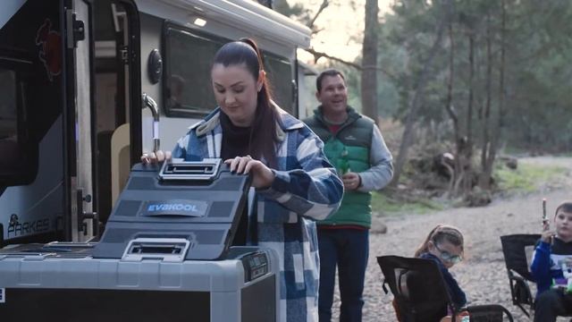 Parkes 18 MK2 Hybrid Caravan - The Next Generation Family Hybrid Caravan смотреть онлайн