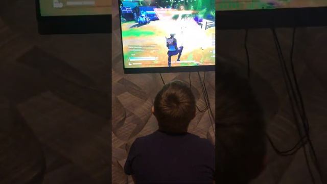 Fortnite женская Заруба 😎😎😎😎 смотреть онлайн
