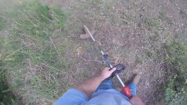 Milwaukee FUEL M18 String Trimmer- One Year Review. (Watch before you buy) смотреть онлайн