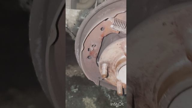 Форд Фокус 2 замена задних колодок (барабаны) смотреть онлайн