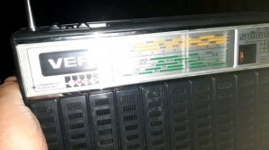 Работа радиоприемника ВЭФ Спидола 232 в вечернее время.