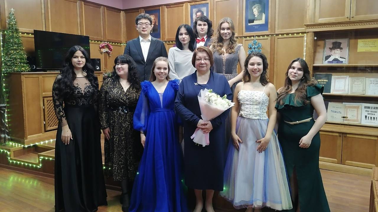 В предвкушении Нового года смотреть онлайн