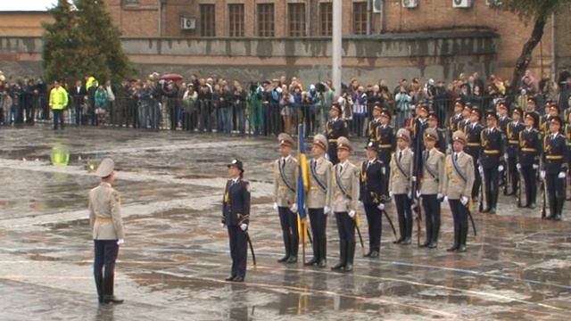 Кременчуг. парад на площади Победы к 70-ти летию освобождения Кременчуга (телеверсия) смотреть онлайн