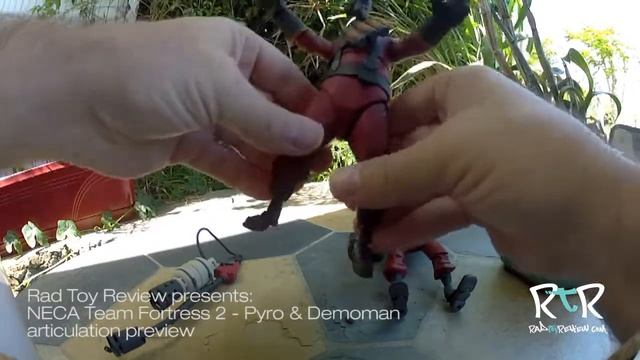 NECA's Team Fortress 2: Pyro and Demoman смотреть онлайн