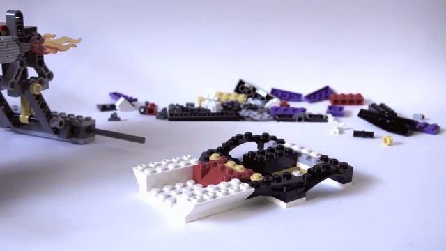 LEGO Ninjago - 2506 Skull Truck