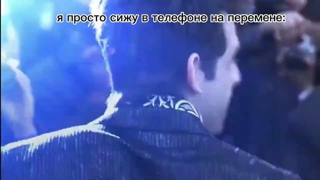 мемы с челом который поварачивается а там другой чел и они на друг друга смотрят|мем ржака 2023 год смотреть онлайн