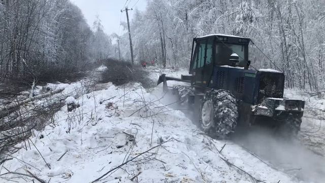 Дробление порубочных остатков на ЛЭП Мульчером Мерло Треемме 180 смотреть онлайн