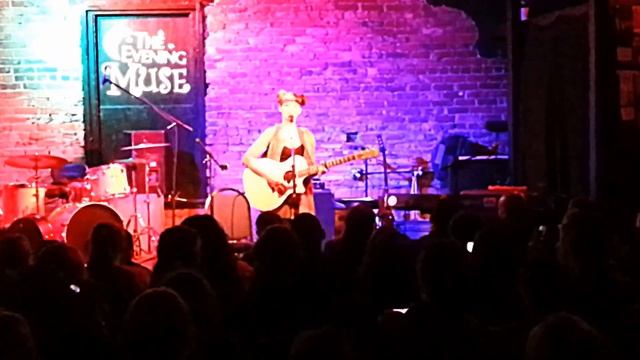 Seven Nation Army (White Stripes cover) by Melanie Martinez live at The Evening Muse 3/30/13 смотреть онлайн