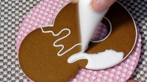 Вкусные идеи декорирования пряников-цифр. Пряники на 8 марта.