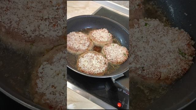 Котлетки с макарошками?!)Нет!)⛔ С пюрешкой!)