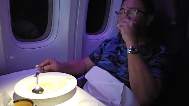 UPGRADED PLANE SEAT USING MILES #benangelmhitzmacabidang #travel #enjoy #foryou смотреть онлайн