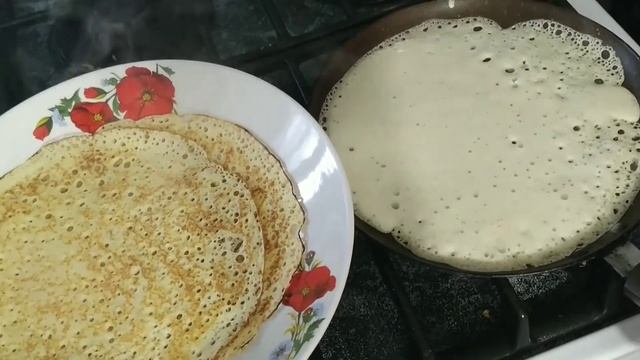 Как приготовить дрожжевые блины на молоке