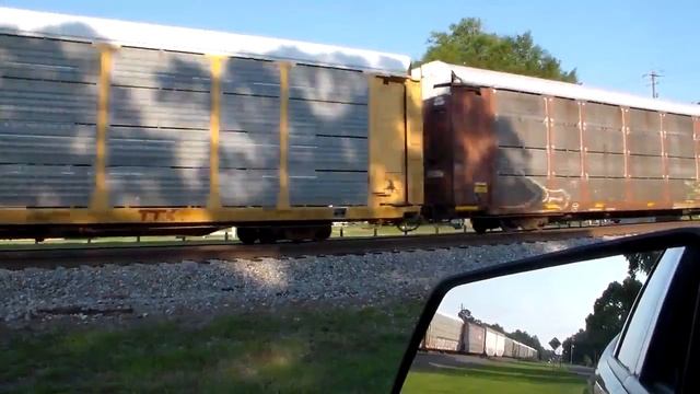 Massive CSX power leading Manifest смотреть онлайн