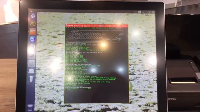 QL/E v3.16 codename "Snow white swan" under uQLx 2017 смотреть онлайн
