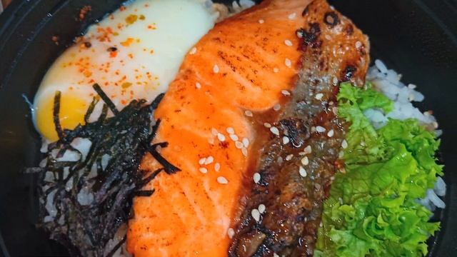 Robataya Ramen & Donburi - Salmon Teriyaki Don. смотреть онлайн