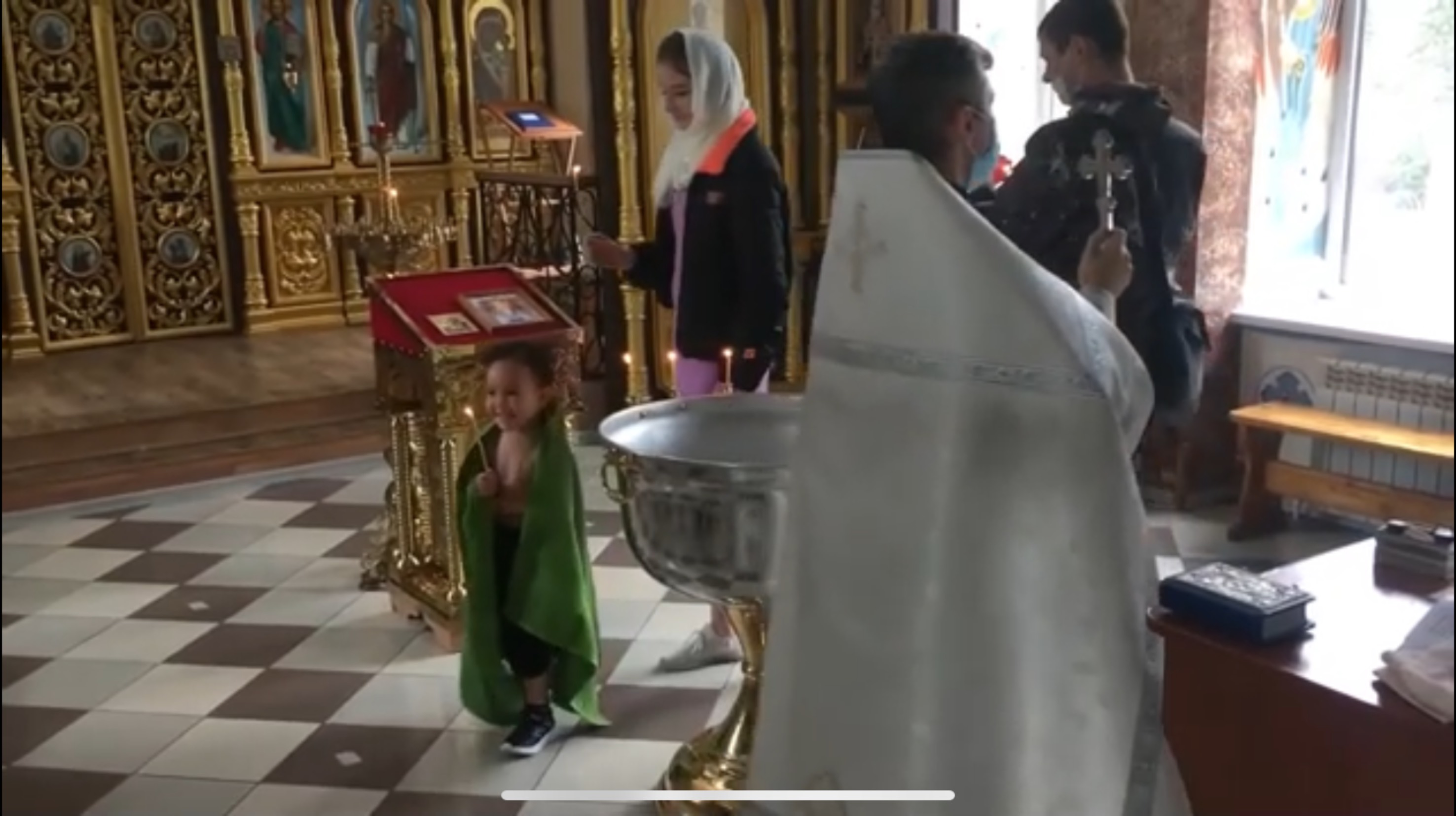 КРЕСТИНЫ ВНУКА в Казанском храме с. Пески Воронежская область. смотреть онлайн