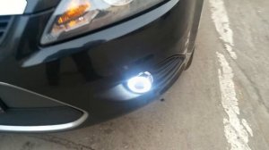 ПТФ с ДХО Ангельские глазки для Ford Focus 2. Линзованные противотуманные фары Форд Фокус 2