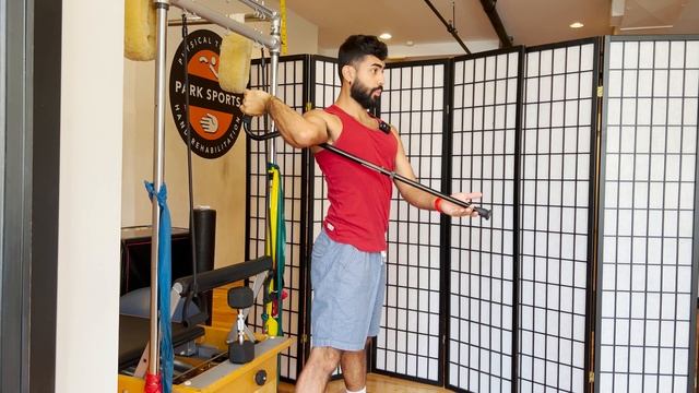 Shoulder Press Mistakes- Proper Form-How Flexibility & Mechanics Cause #shoulderpain смотреть онлайн