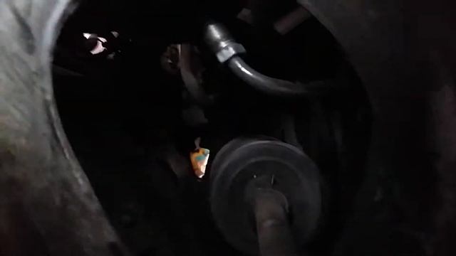 Toyota Corolla / Fuel filter replacement & location смотреть онлайн