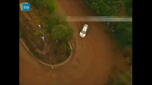 Publicité 2002 Peugeot (Championne du Monde des Rallyes 2002) смотреть онлайн