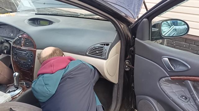 Citroen C5 Не работает вентилятор климата Разбираемся смотреть онлайн