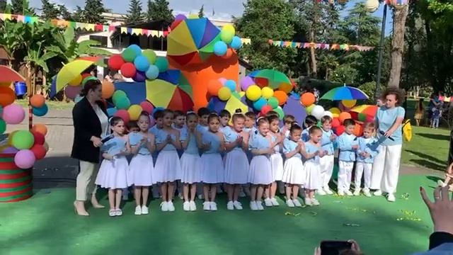 Выпускной Полини смотреть онлайн