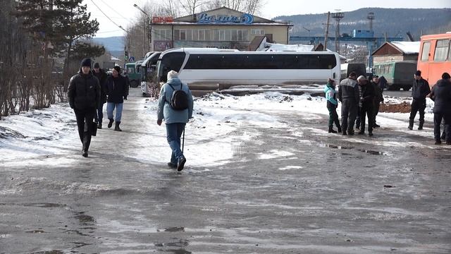 Судя по температуре воздуха весна в Сибирь не торопится смотреть онлайн