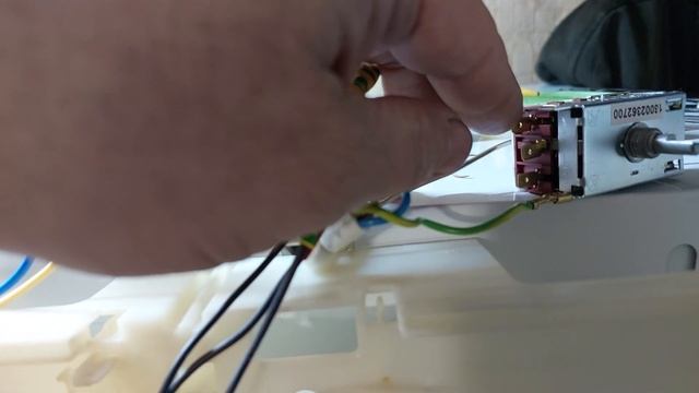 Терморегулятор термостат на Холодильник