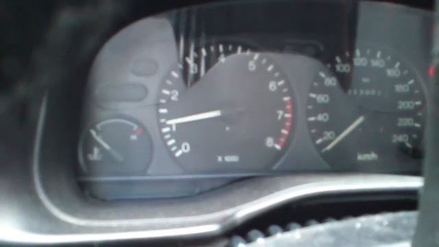 Mondeo cold start 1.8i Zetec 115KM 1999r смотреть онлайн