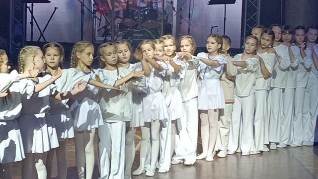 Танец "Рождение звезды" смотреть онлайн