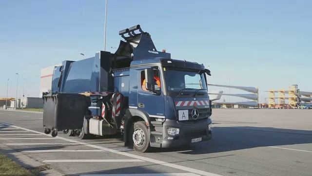 FAUN SIDEPRESS mit Lifter C1100 in Aktion смотреть онлайн
