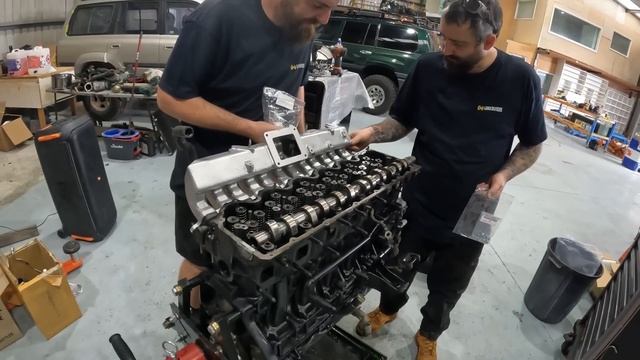 Shauno surprises wife with 300HP engine transformation in grandpa spec 80 Series смотреть онлайн