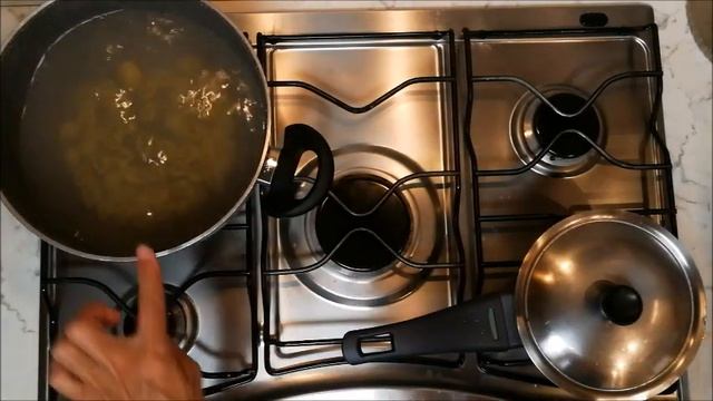 PASTA POMODORINI FRESCHI E BASILICO смотреть онлайн