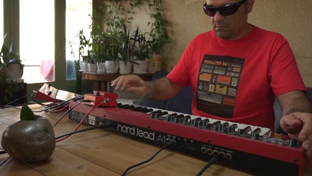 live looping nord lead A1 & nord drum 3p & boss rc1 смотреть онлайн