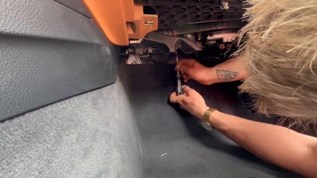 BMW F30 F32 F31 Wymiana filtra kabinowego How change cabin air filter replacement Bmw смотреть онлайн