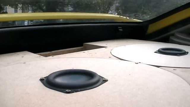 Tiny 4" Subwoofers hit 25hz!! Great box = Great results смотреть онлайн
