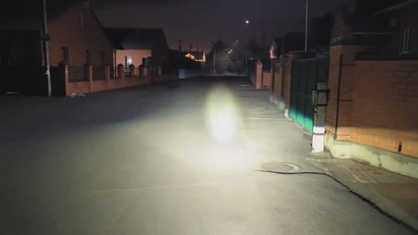 Aozoom K3 Dragon knight DK200 2022 БУ дальний, влажный асфальт.