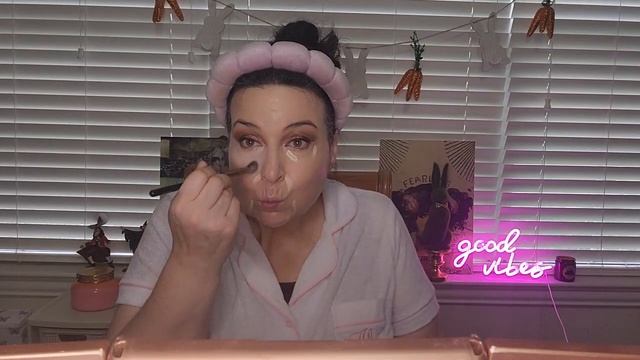 Chatty GRWM Using Gucci Gorgeous Flora Eyeshadow Palette смотреть онлайн