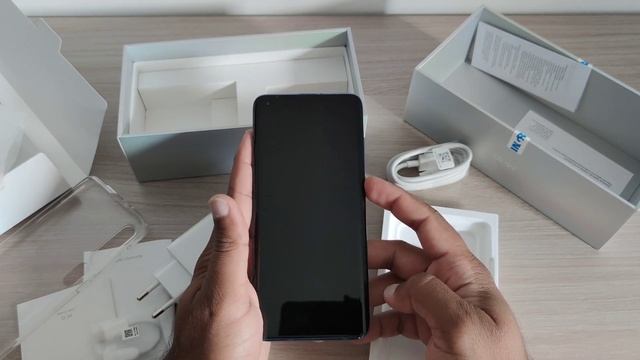 Xiaomi Mi 10 5G Unboxing & Giveaway смотреть онлайн