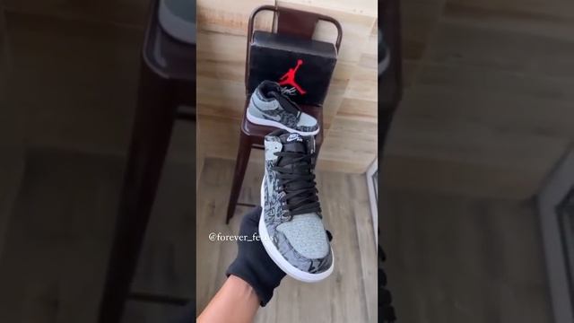 *JORDANS RETRO 1 REBELLIONAIRE* смотреть онлайн