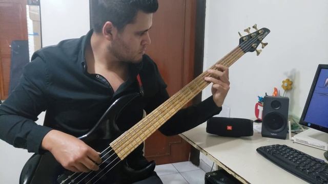 Super R-Type - A Submerging Titan Bass Cover смотреть онлайн