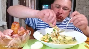 мукбанг/обжор/суп из петуха/