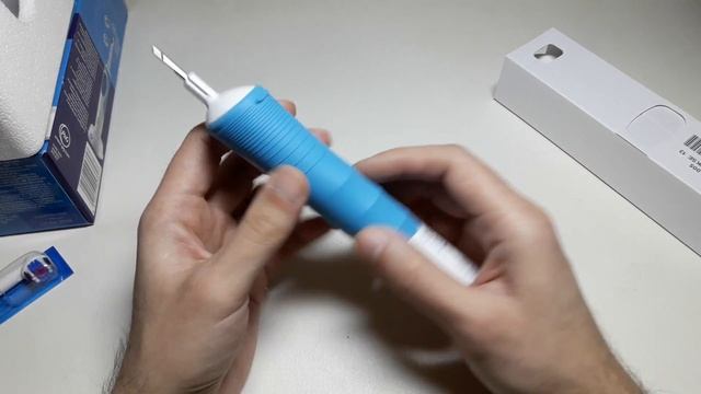 Распаковка. ORAL - B Vitality 3D white электрическая зубная щётка. Первое знакомство. смотреть онлайн